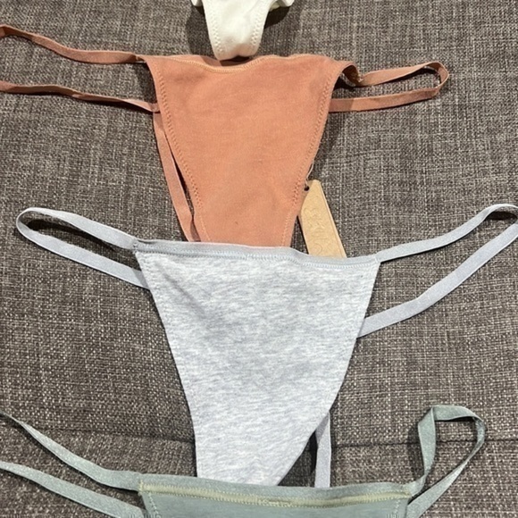 Skims Cotton Jersey T-String Thong - Picture 3 of 3